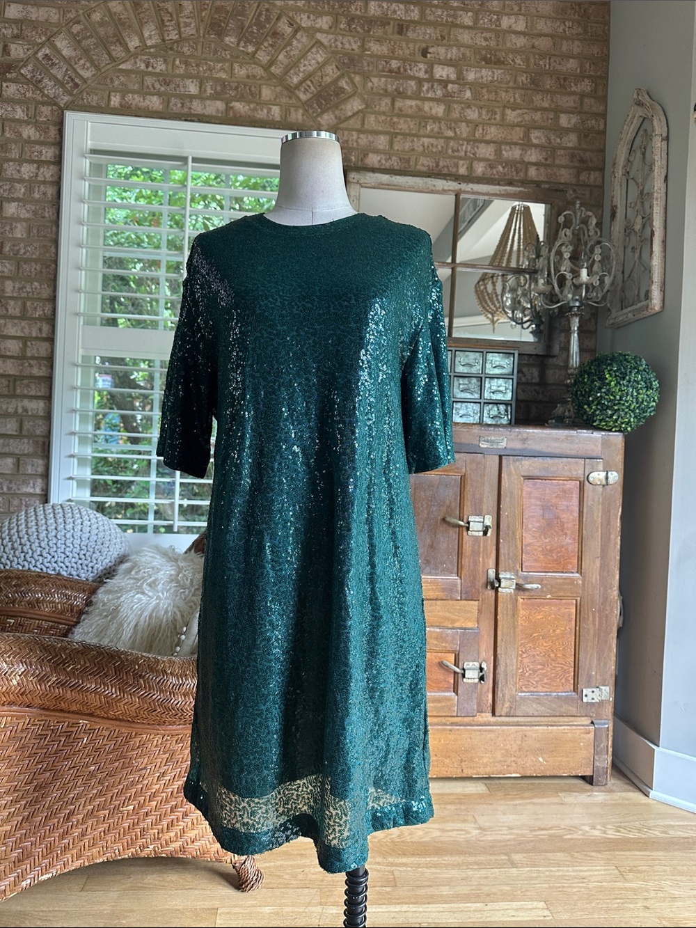 H&M GREEN SHORT SLEEVE SEQUIN DRESS MEDIUM NEW STRETCH